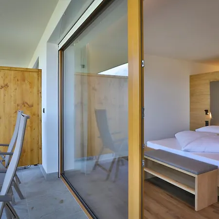 Kaiser Hans Hotel 2*